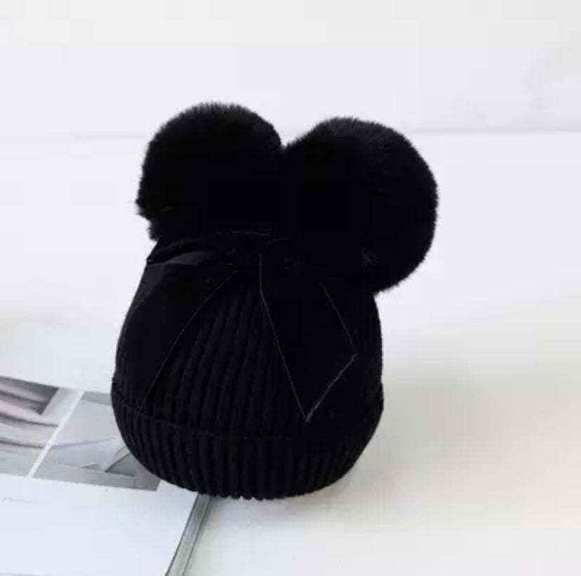 Pom Pom Bow Woolly Hat