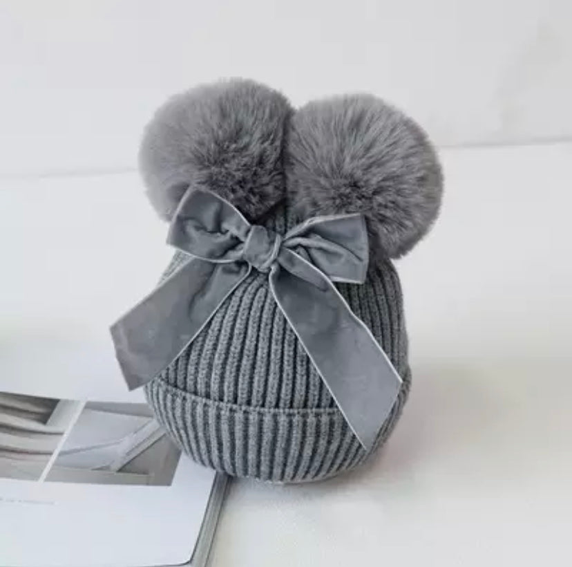 Pom Pom Bow Woolly Hat